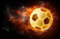 开云体育中国-绿茵烽火连天，珠江潮涌压北境—当欧冠决赛的舞台响起篮球轰鸣