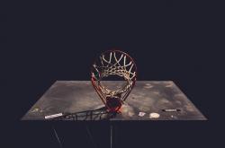 开云官方app入口-当骑士的铁蹄踏过迈阿密，班凯罗如何将NBA季后赛踢成欧冠征服夜