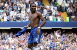 开云平台-当太阳升起在五棵松，布克48分神迹与广东跑轰打穿湖人铁幕