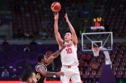 开云下载-江苏男篮连胜，全队士气高昂，备战更激烈的比赛