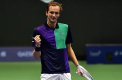 开云体育入口-包含SHR碾压MAD，Clid极限生还后反打焦点之战全球总决赛，强势挺进下一轮的词条