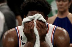 开云下载-关于76人主场告负，恩比德22+15无功而返的信息