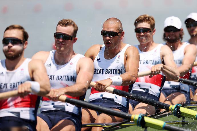 新西兰赛艇运动员领先赢得金牌 新西兰赛艇运动员领先赢得金牌