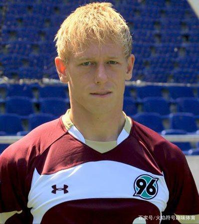 伯明翰绫叠,保级艰难路漫漫 伯明翰绫叠,保级艰难路漫漫