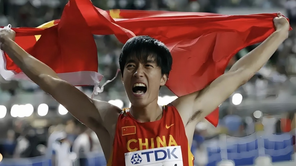 纪录被刷新!运动员创造奇迹的简单介绍 纪录被刷新!运动员创造奇迹的简单介绍