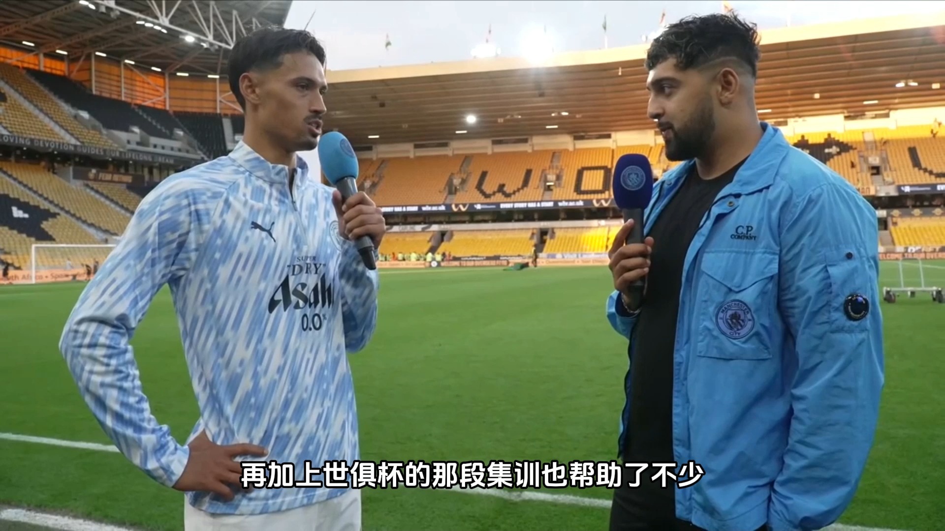 狼队主场不犯规,默契配合令人赞叹 狼队主场不犯规,默契配合令人赞叹