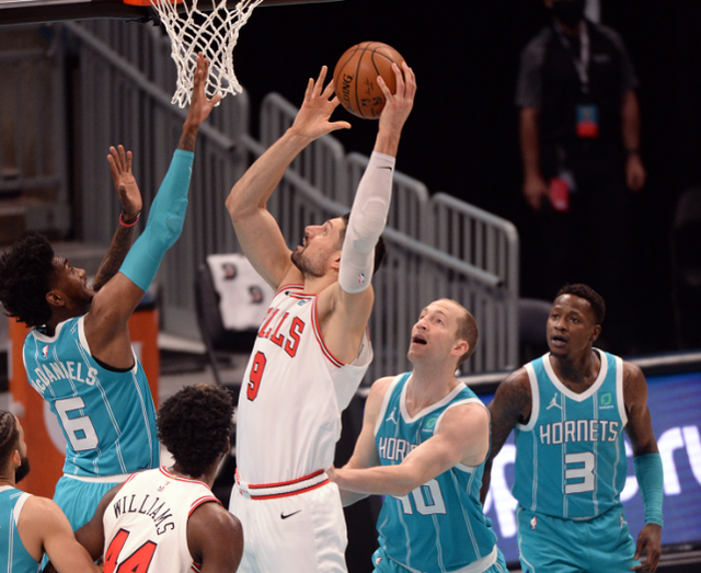 雄鹿一战定江山,成功横扫公牛 雄鹿一战定江山,成功横扫公牛