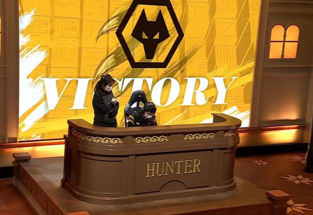 包含FLY翻盘DFM，Uzi操刀奇招英雄翻盘焦点之战全球总决赛，点燃全场激情的词条