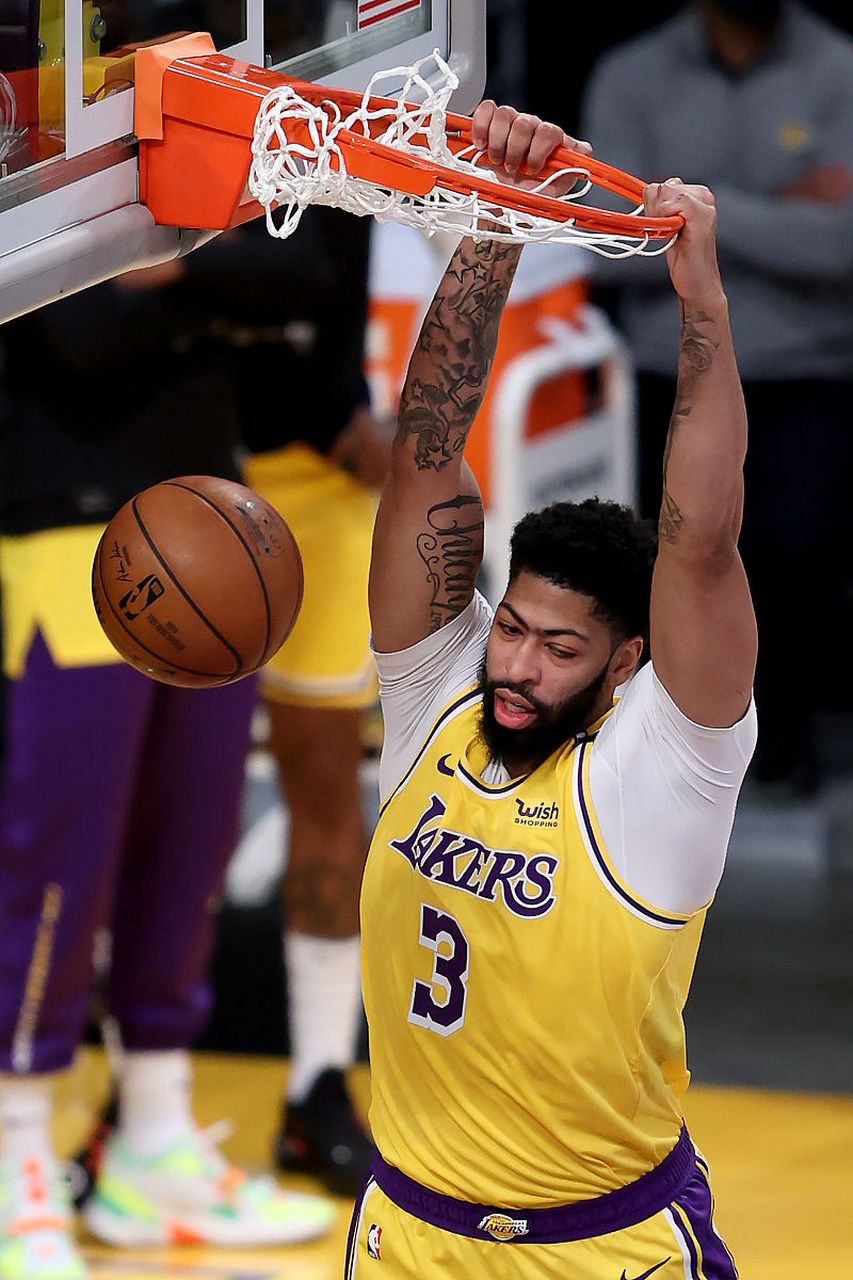 湖人球员戴维斯入选全明星首发