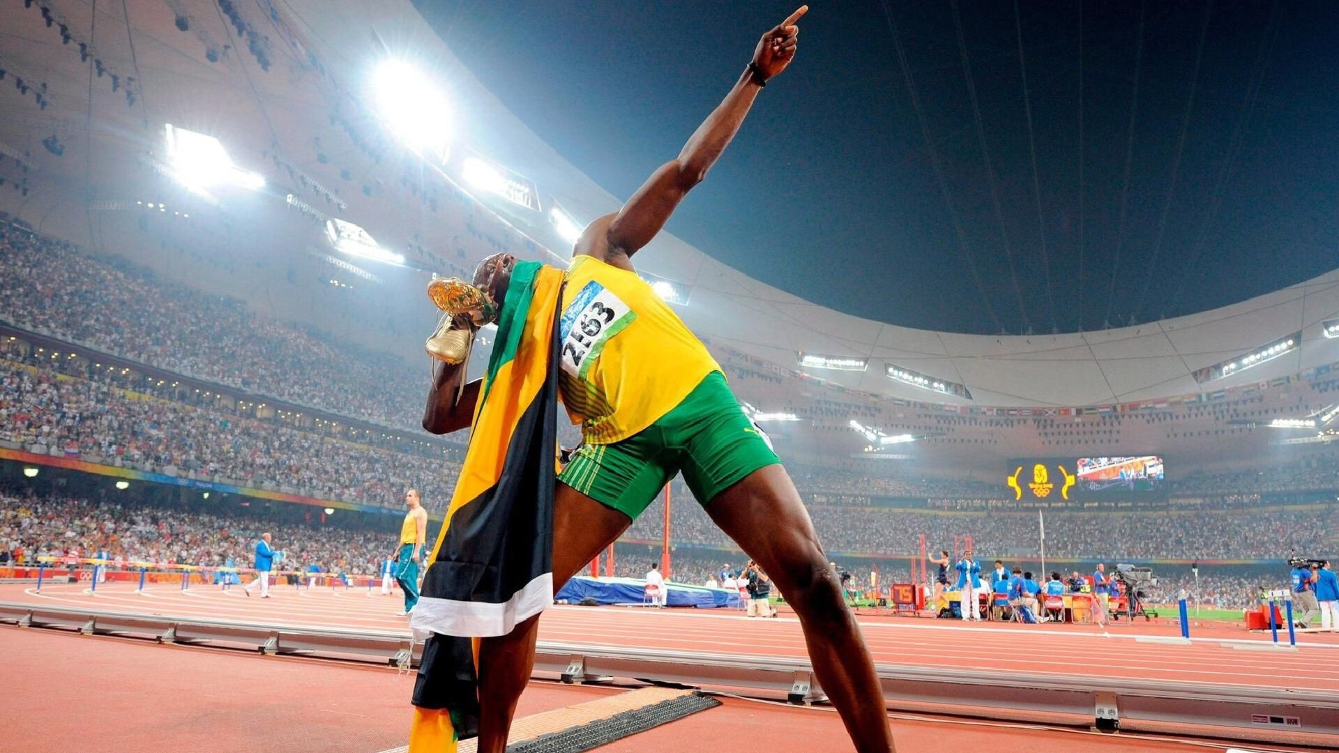 南半球双星,从绿茵场到街道赛,澳大利亚的荣耀时刻